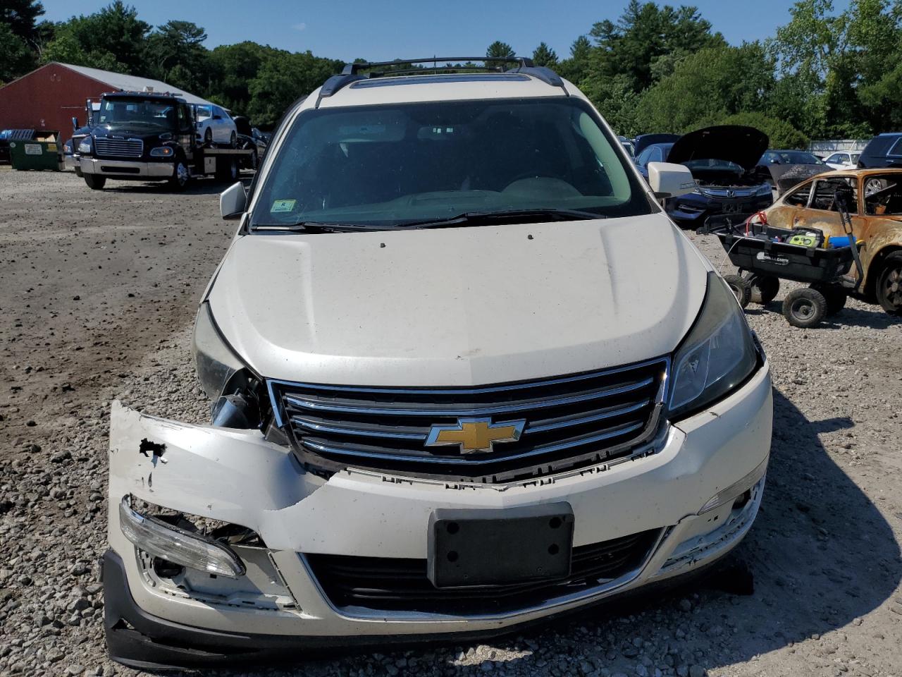 1GNKVHKD5FJ110495 2015 Chevrolet Traverse Lt