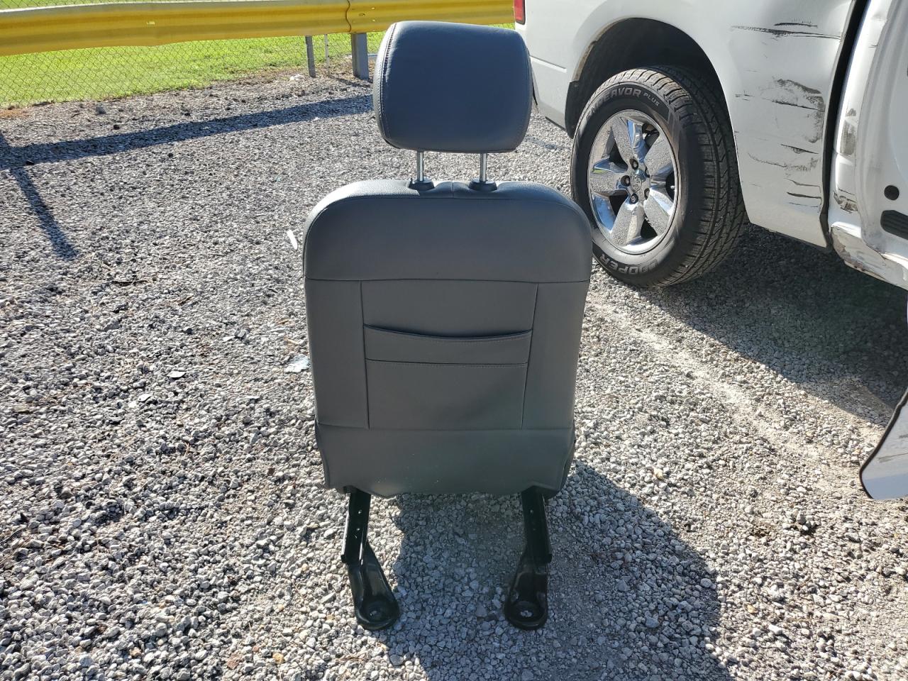 1C6RR6LT8ES155209 2014 Ram 1500 Slt