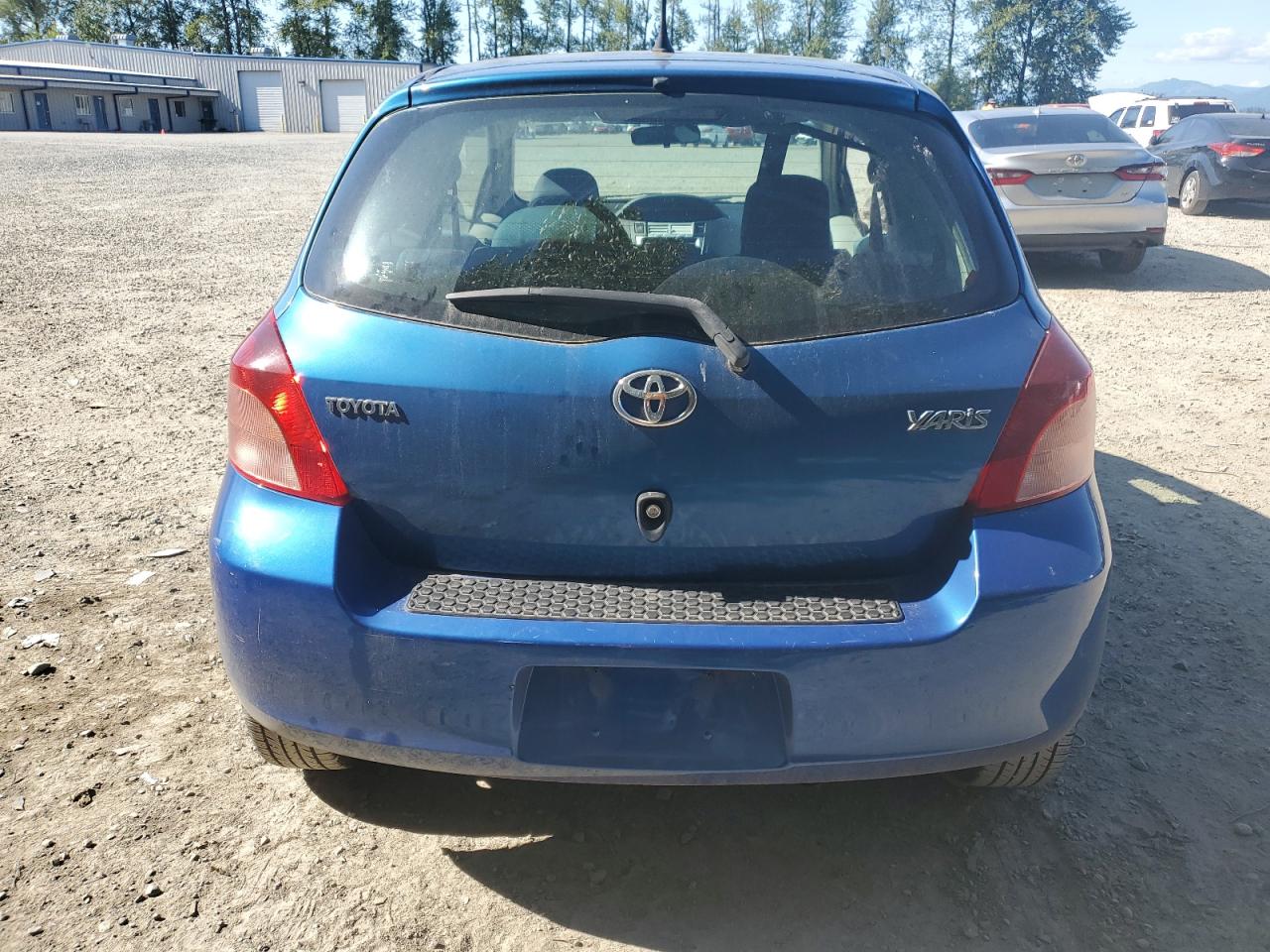 JTDJT923885215406 2008 Toyota Yaris