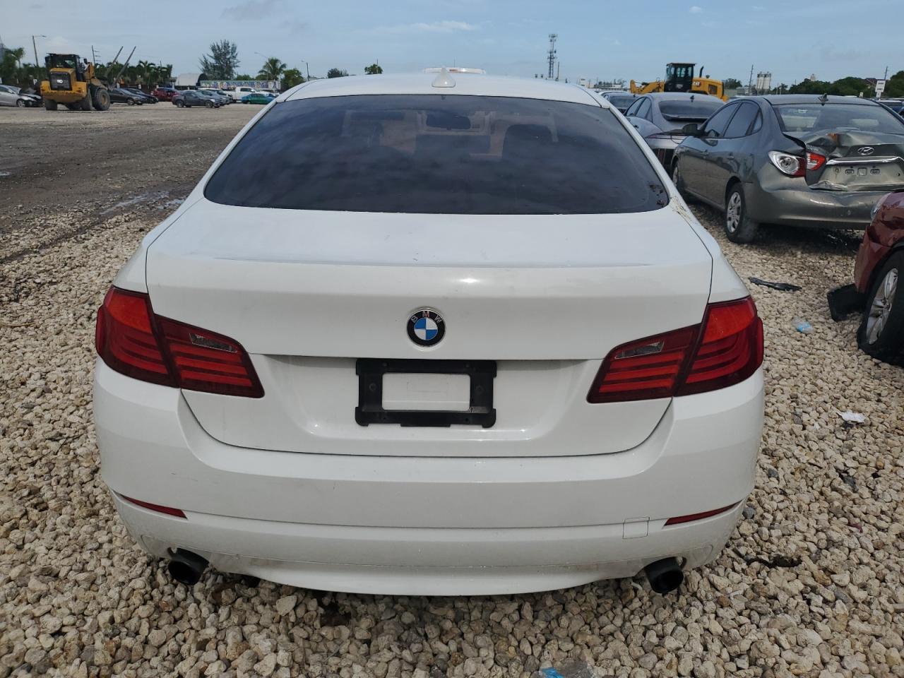 WBAFU7C55DDU66954 2013 BMW 535 Xi
