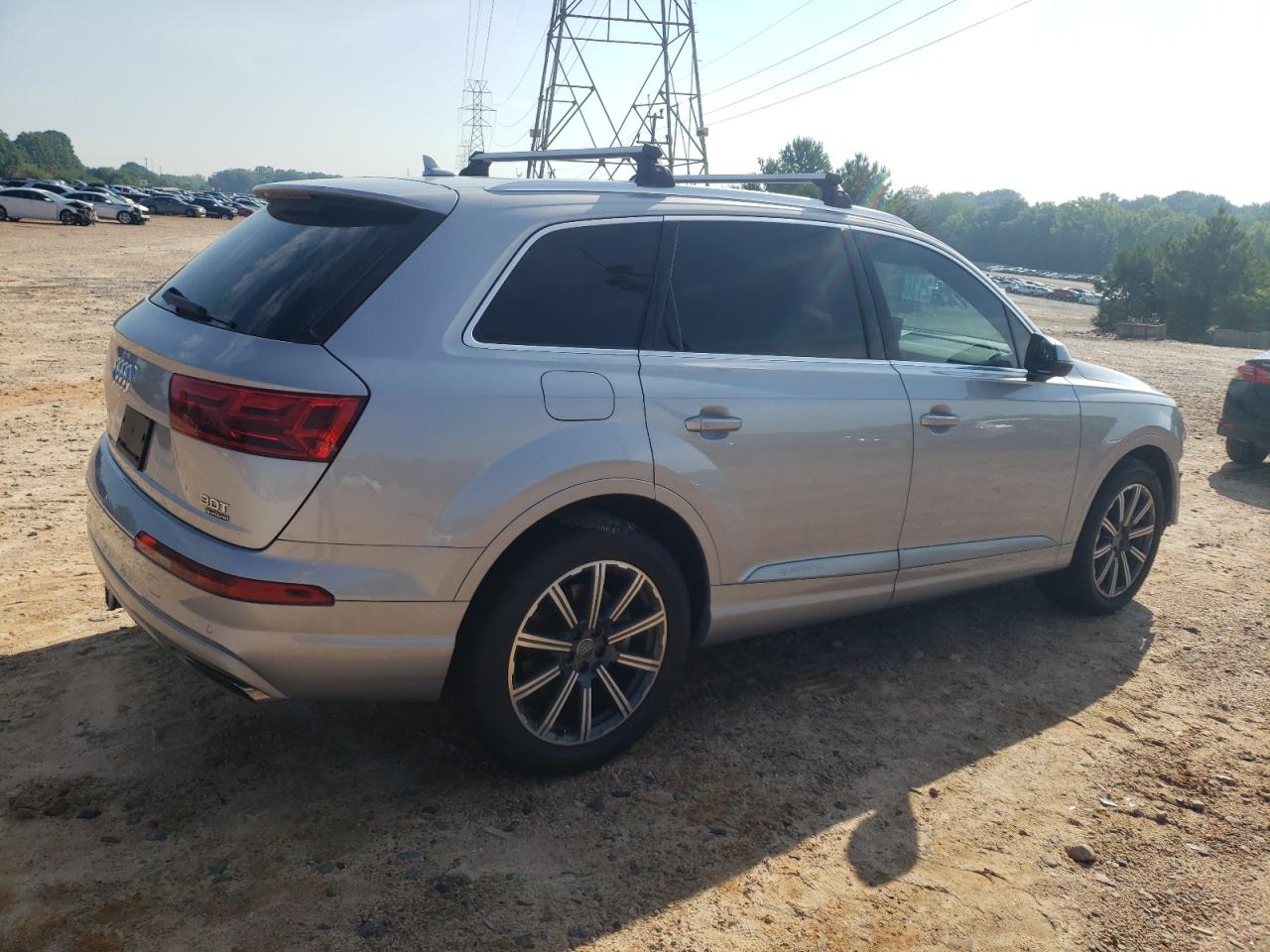 WA1LAAF73HD020102 2017 Audi Q7 Premium Plus