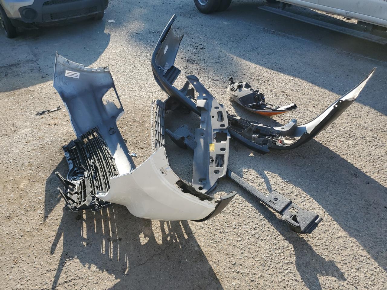 5TDKKRFHXFS078635 2015 Toyota Highlander Xle