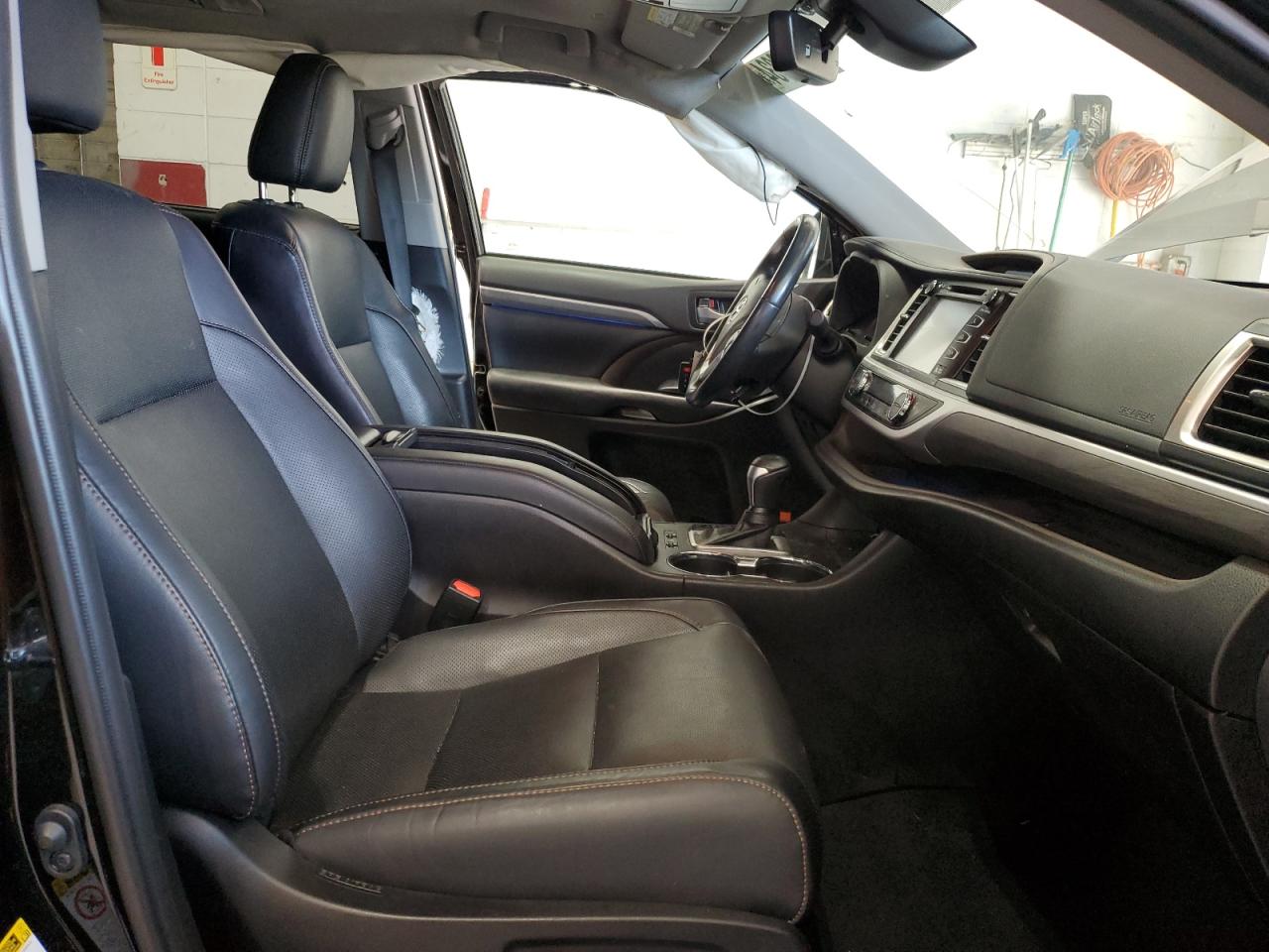 5TDDGRFH7KS068732 2019 Toyota Highlander Hybrid Limited