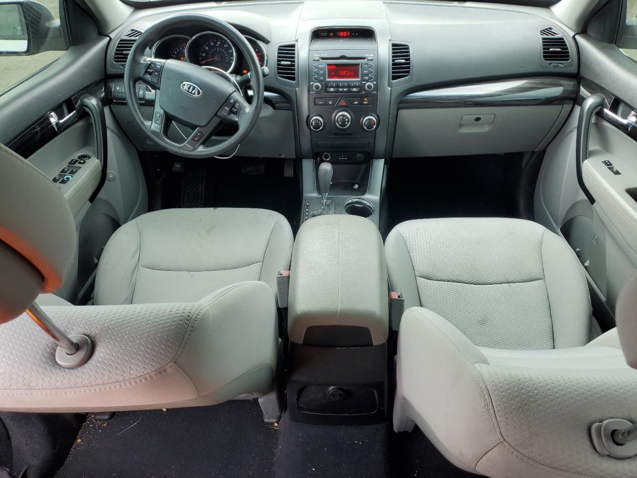 5XYKT3A11CG265601 2012 Kia Sorento Base