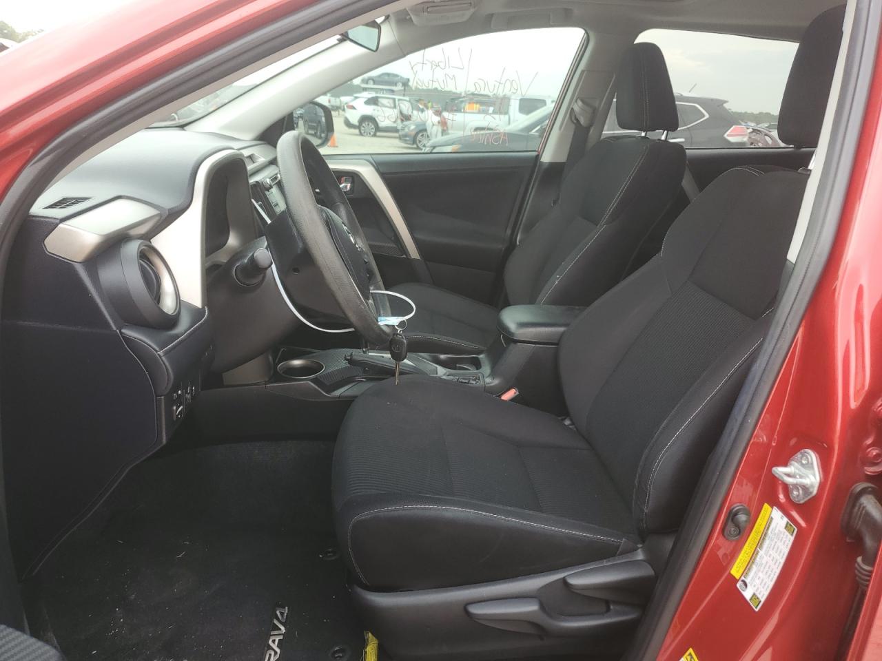 2T3WFREV0FW157419 2015 Toyota Rav4 Xle