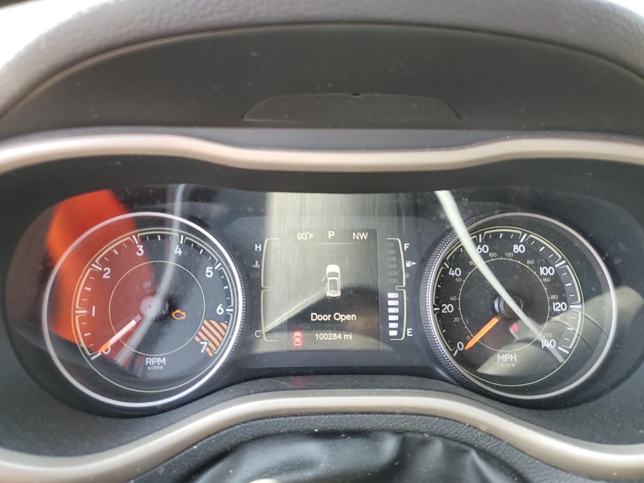 1C4PJLAB9FW561106 2015 Jeep Cherokee Sport