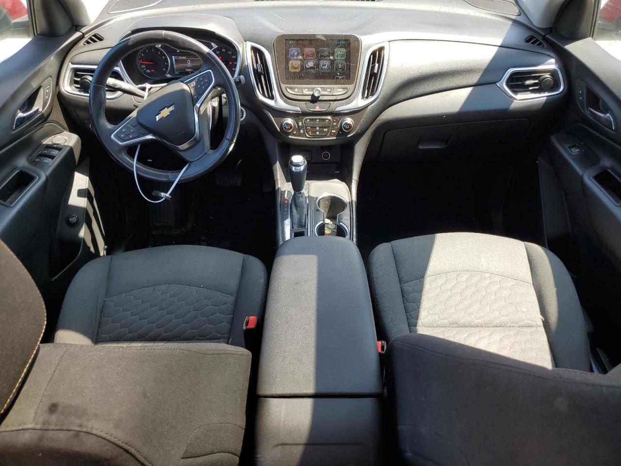 2GNAXSEV5J6131652 2018 Chevrolet Equinox Lt