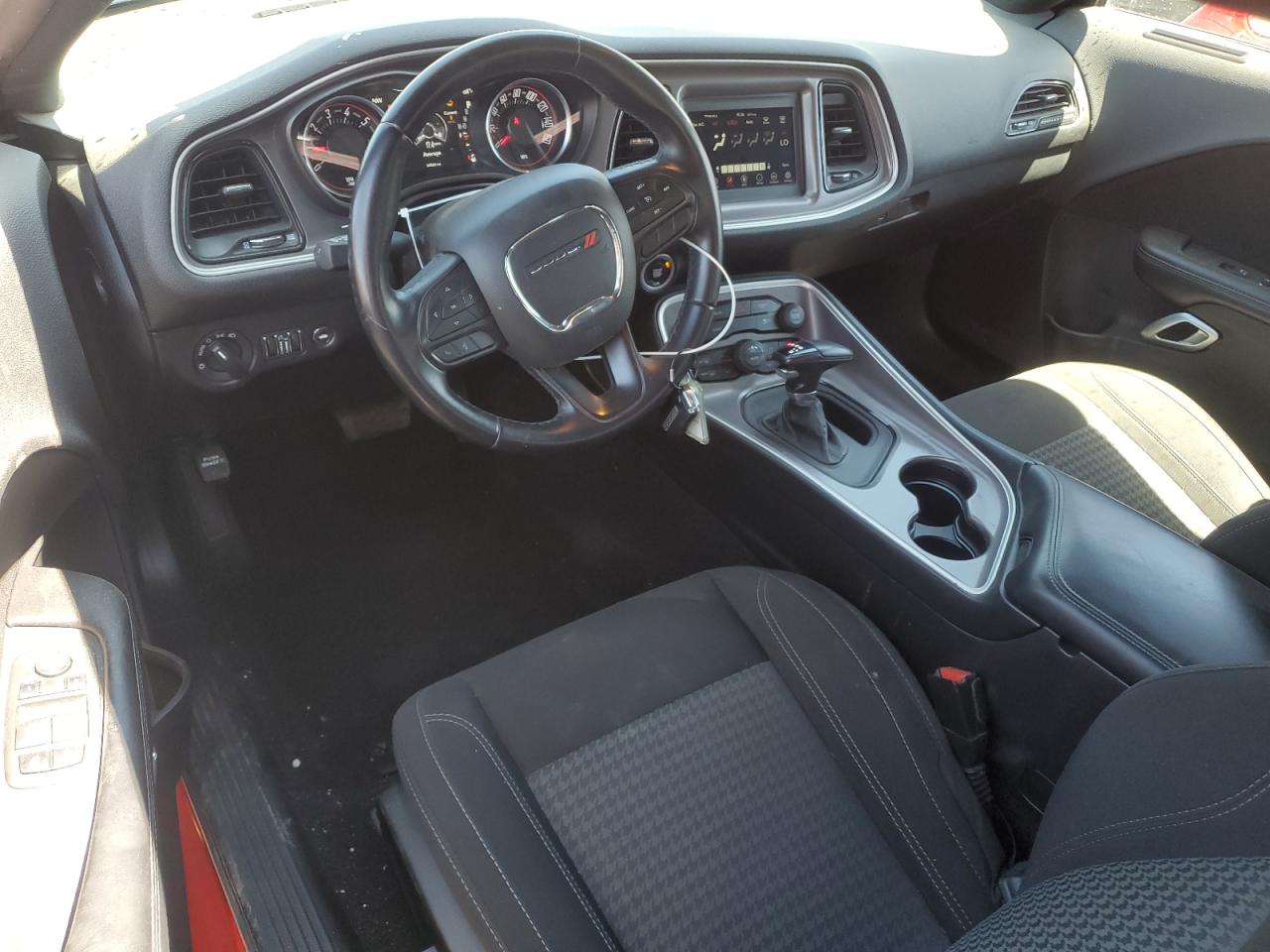 2C3CDZAG0NH261170 2022 Dodge Challenger Sxt