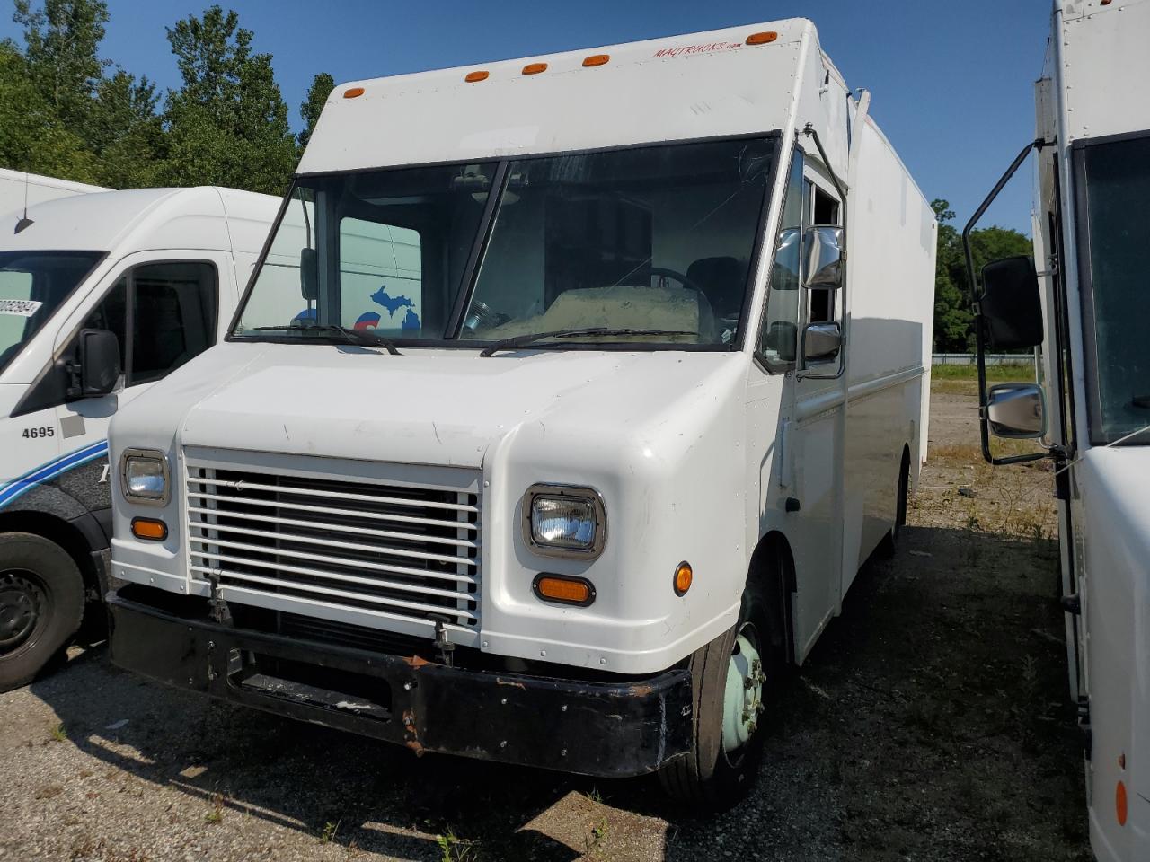 Freightliner MT 45 Chassis 2010 