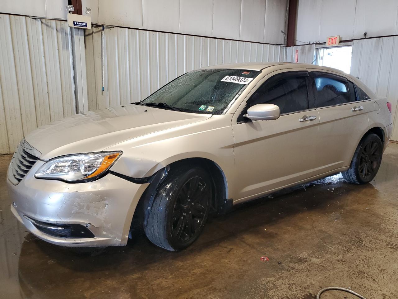 2013 Chrysler 200 Lx vin: 1C3CCBAB7DN698166