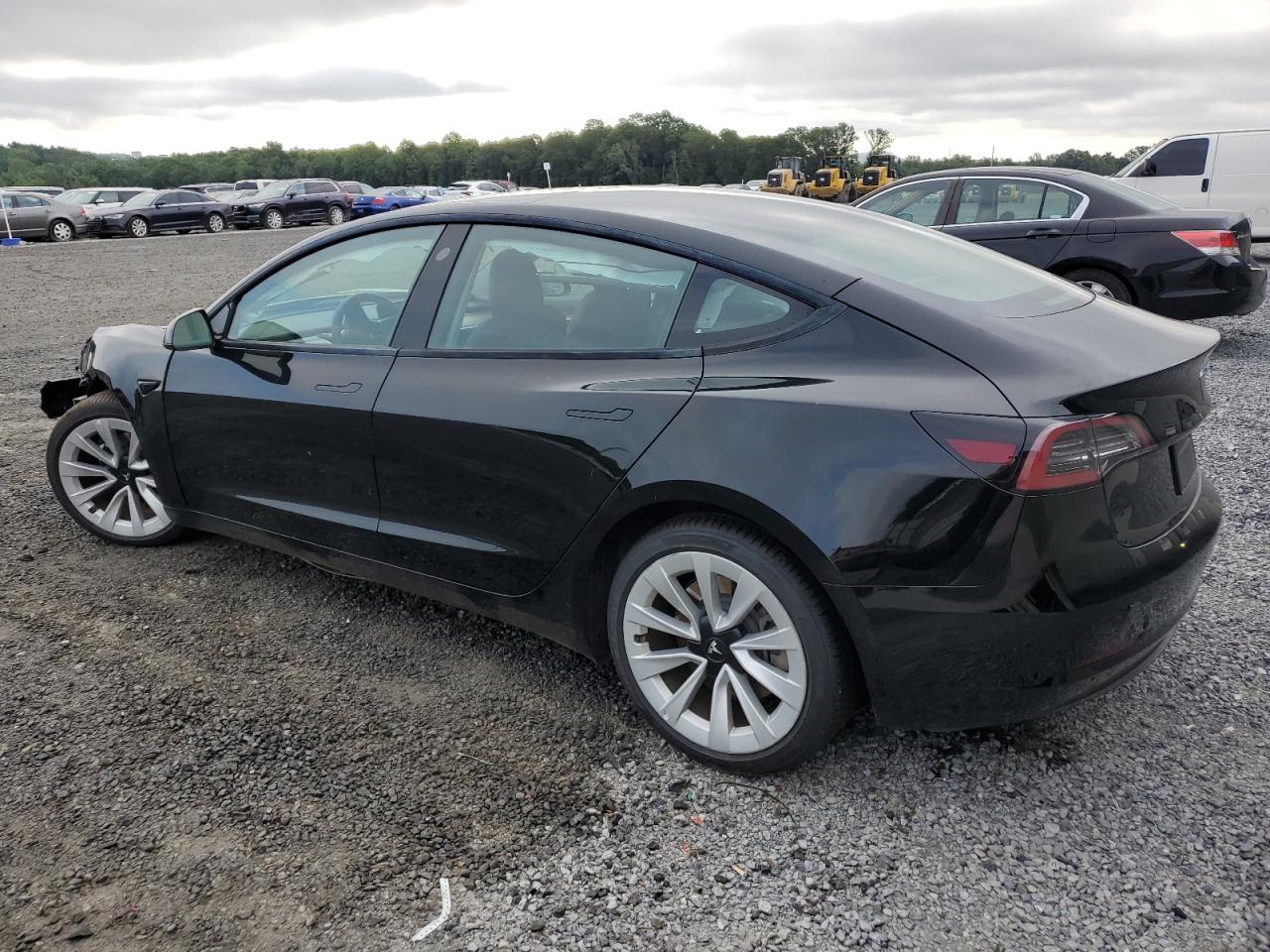 Lot #2711335542 2023 TESLA MODEL 3