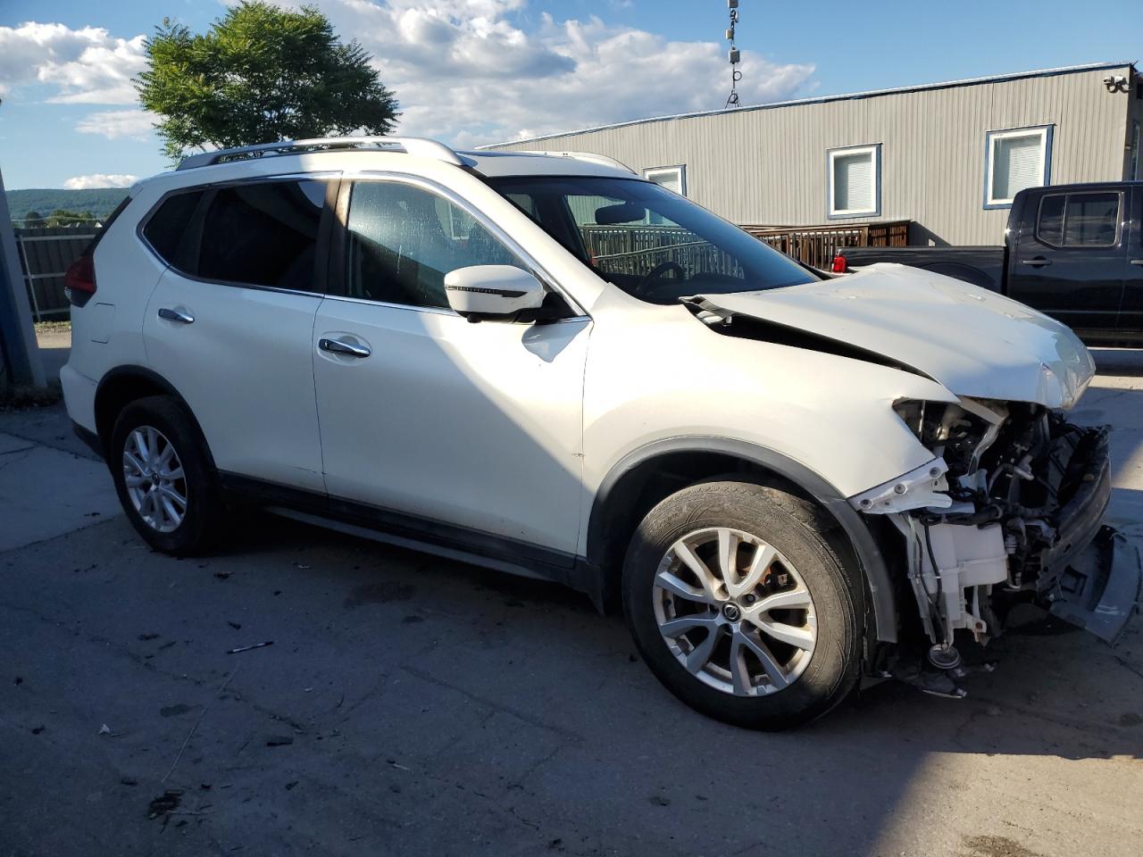 2017 Nissan Rogue Sv vin: 5N1AT2MV6HC747329