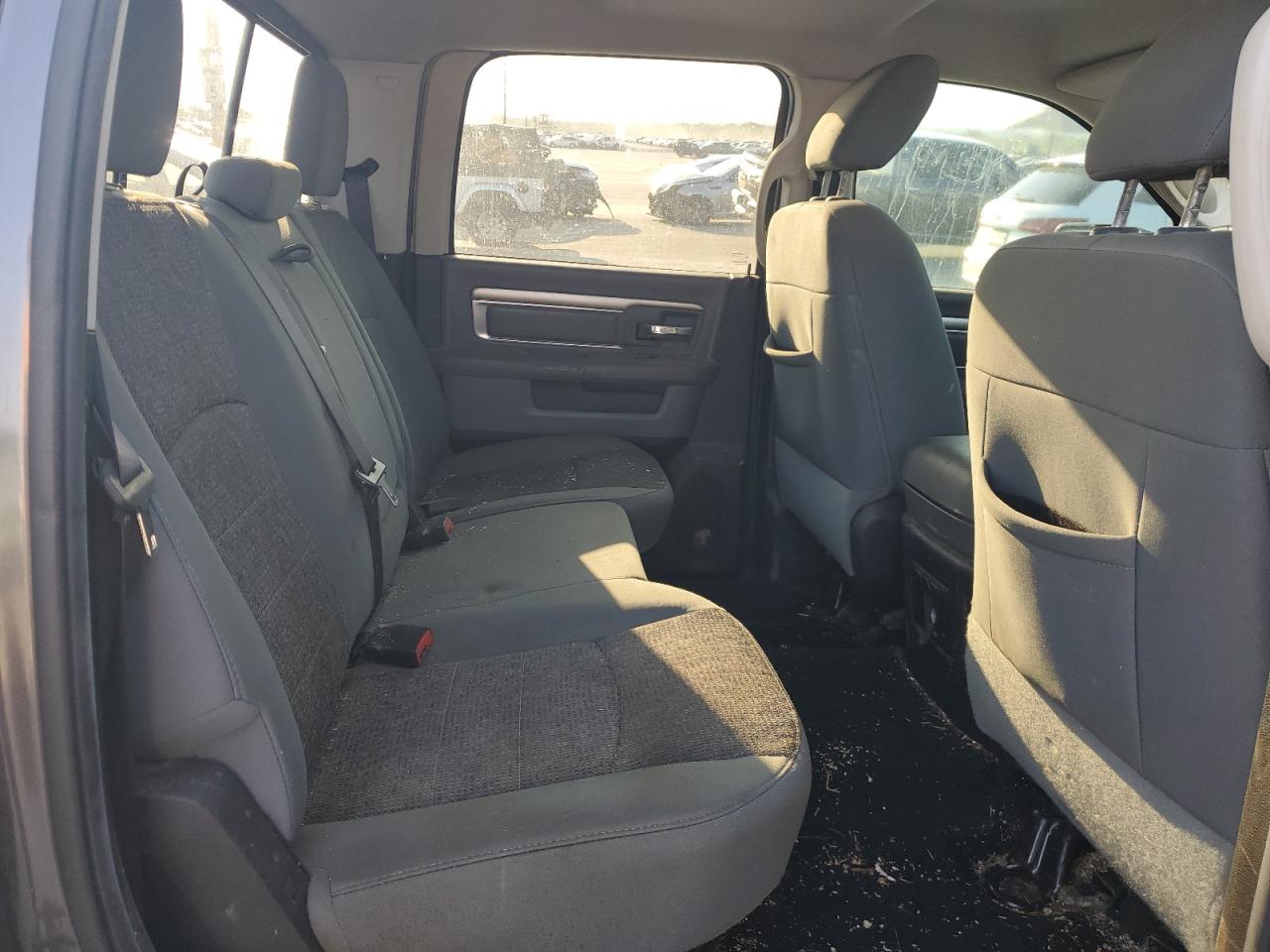 1C6RR7LT3GS253055 2016 Ram 1500 Slt