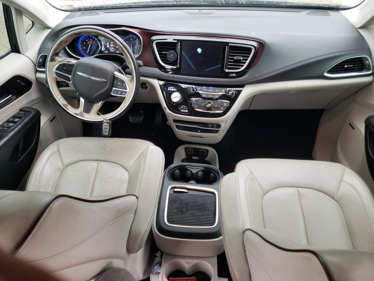 2C4RC1GG3HR747827 2017 Chrysler Pacifica Limited