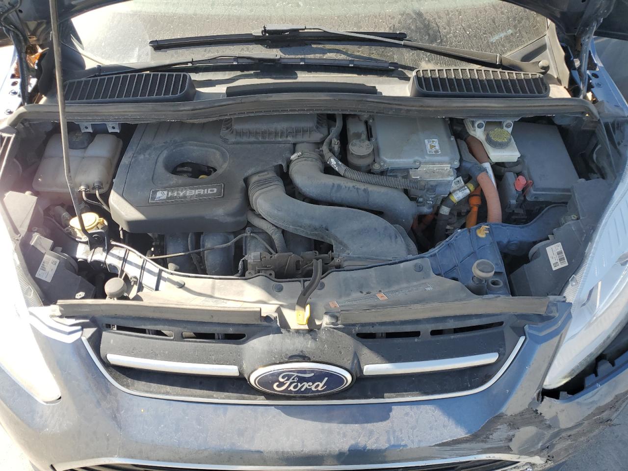 1FADP5AU9JL105024 2018 Ford C-Max Se