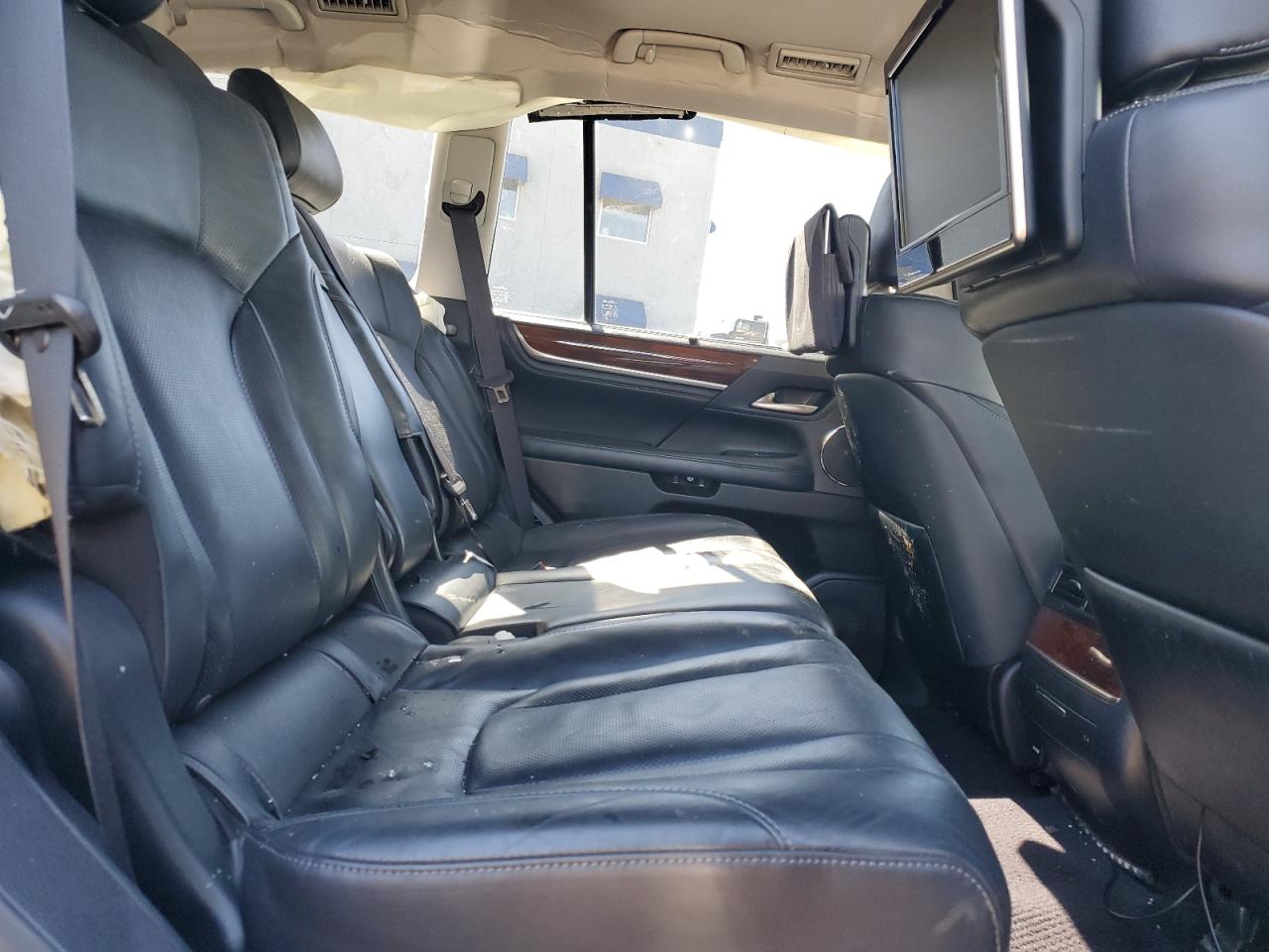 JTJHY7AX5G4197716 2016 Lexus Lx 570