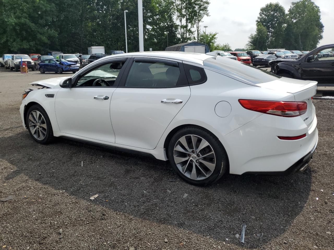 2019 Kia Optima Lx vin: 5XXGT4L32KG293839