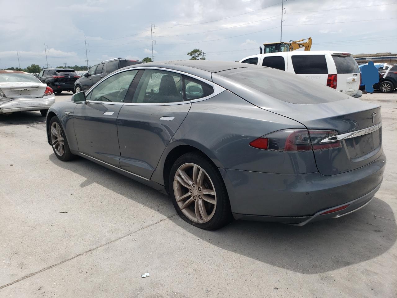 2013 Tesla Model S vin: 5YJSA1CG0DFP23150