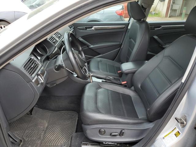 2017 VOLKSWAGEN PASSAT SE - 1VWBT7A33HC010787