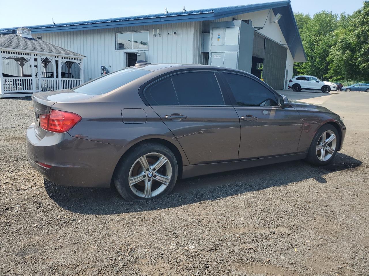 2013 BMW 328 Xi Sulev vin: WBA3B5C51DF595016