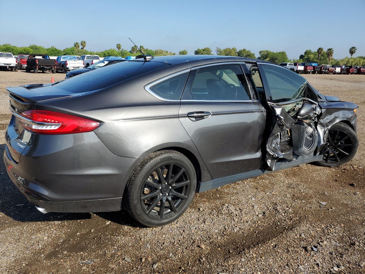 3FA6P0RU5JR242138 2018 Ford Fusion Titanium/Platinum Hev