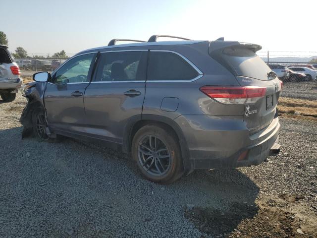 VIN 5TDJZRFH6JS529964 2018 Toyota Highlander, SE no.2