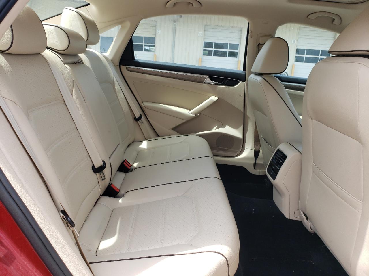 1VWBT7A36HC056761 2017 Volkswagen Passat Se