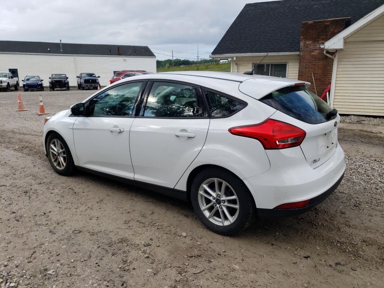 1FADP3K24GL255245 2016 Ford Focus Se