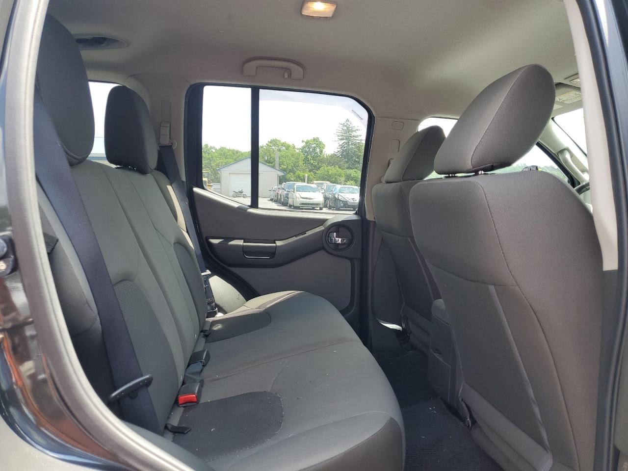 5N1AN0NW4DN825675 2013 Nissan Xterra X