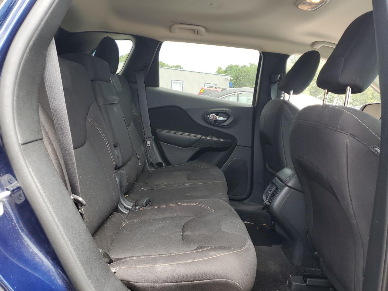 1C4PJMCB1GW162372 2016 Jeep Cherokee Latitude