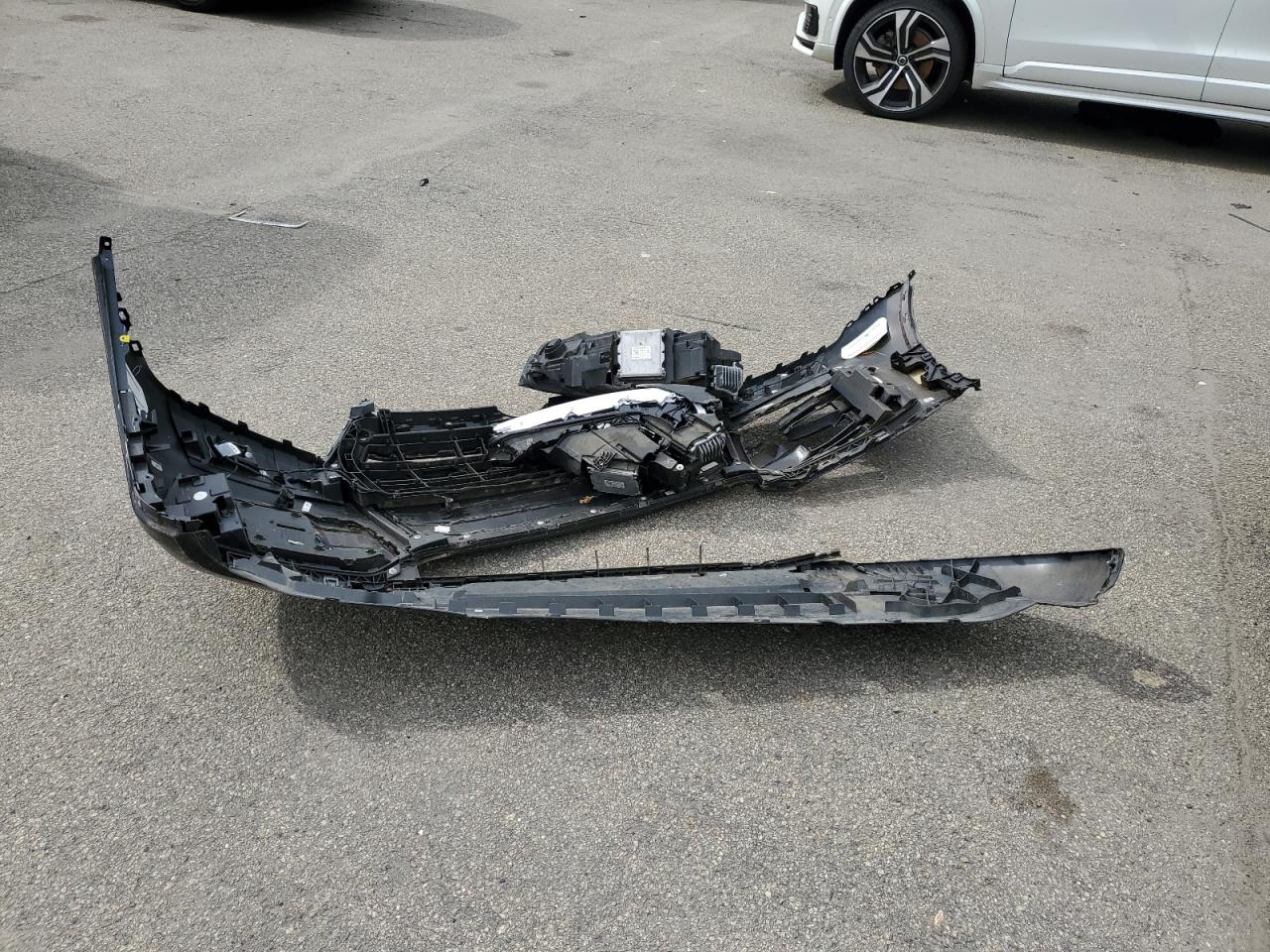 WA1BNAFYXJ2063653 2018 Audi Q5 Premium Plus