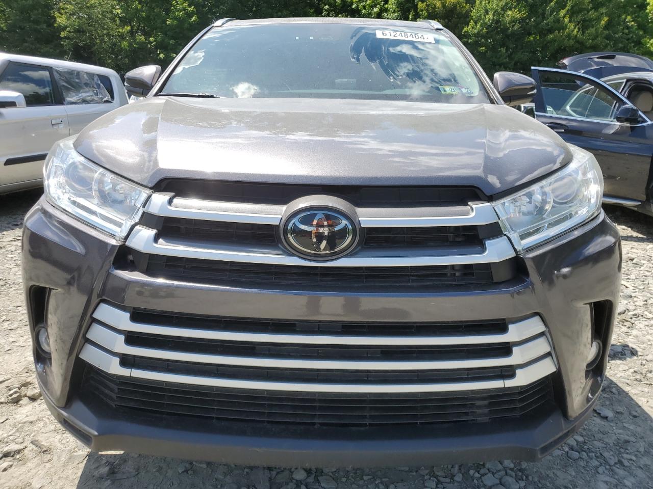 2018 Toyota Highlander Se vin: 5TDJZRFH5JS557965