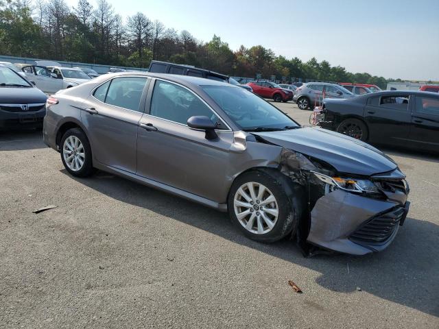 VIN 4T1B11HK5KU747831 2019 Toyota Camry, L no.4