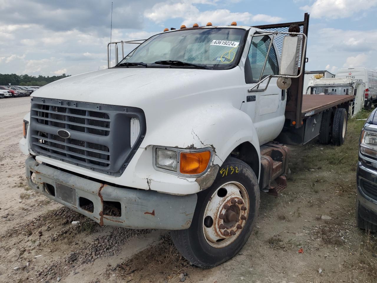 Lot #2986474242 2000 FORD F650 SUPER