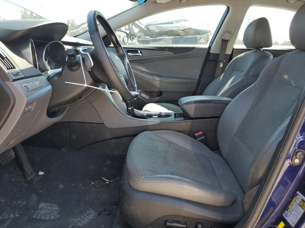 5NPEC4AC1BH041028 2011 Hyundai Sonata Se