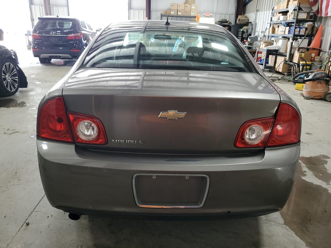 1G1ZD5EBXAF134055 2010 Chevrolet Malibu 2Lt