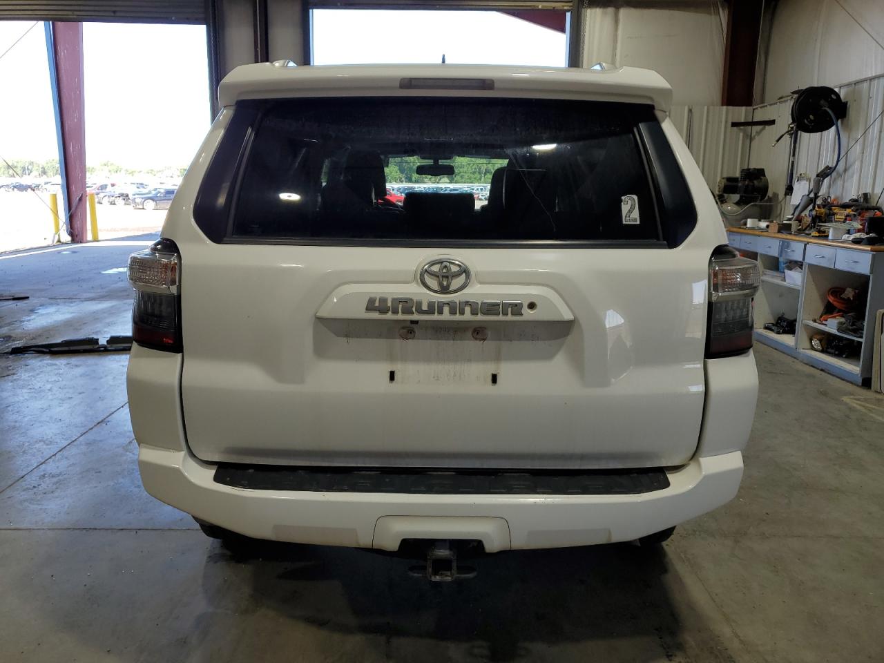 JTEBU5JR1J5584660 2018 Toyota 4Runner Sr5/Sr5 Premium