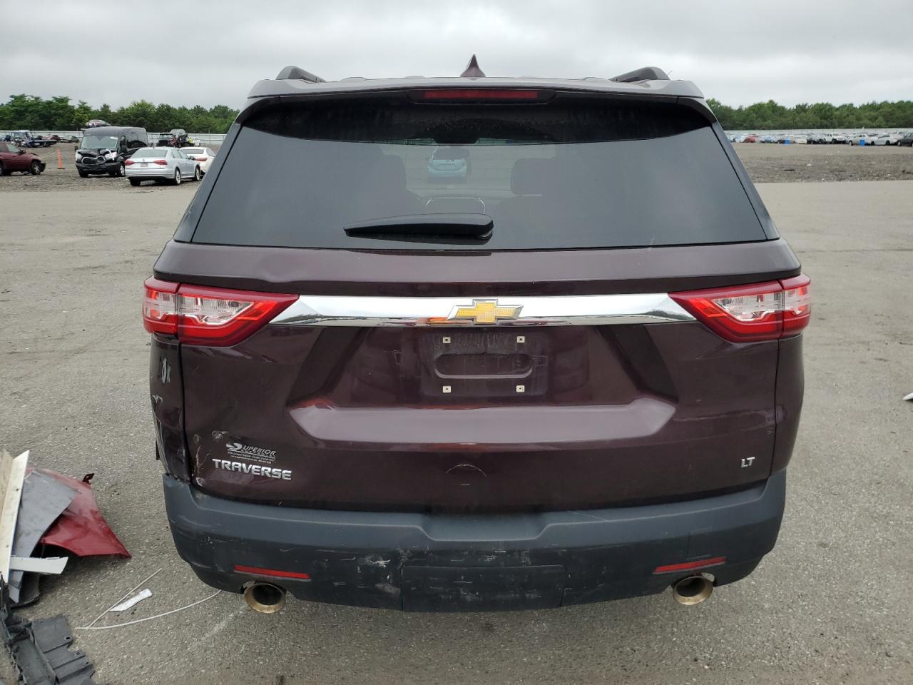 1GNERGKWXKJ114856 2019 Chevrolet Traverse Lt