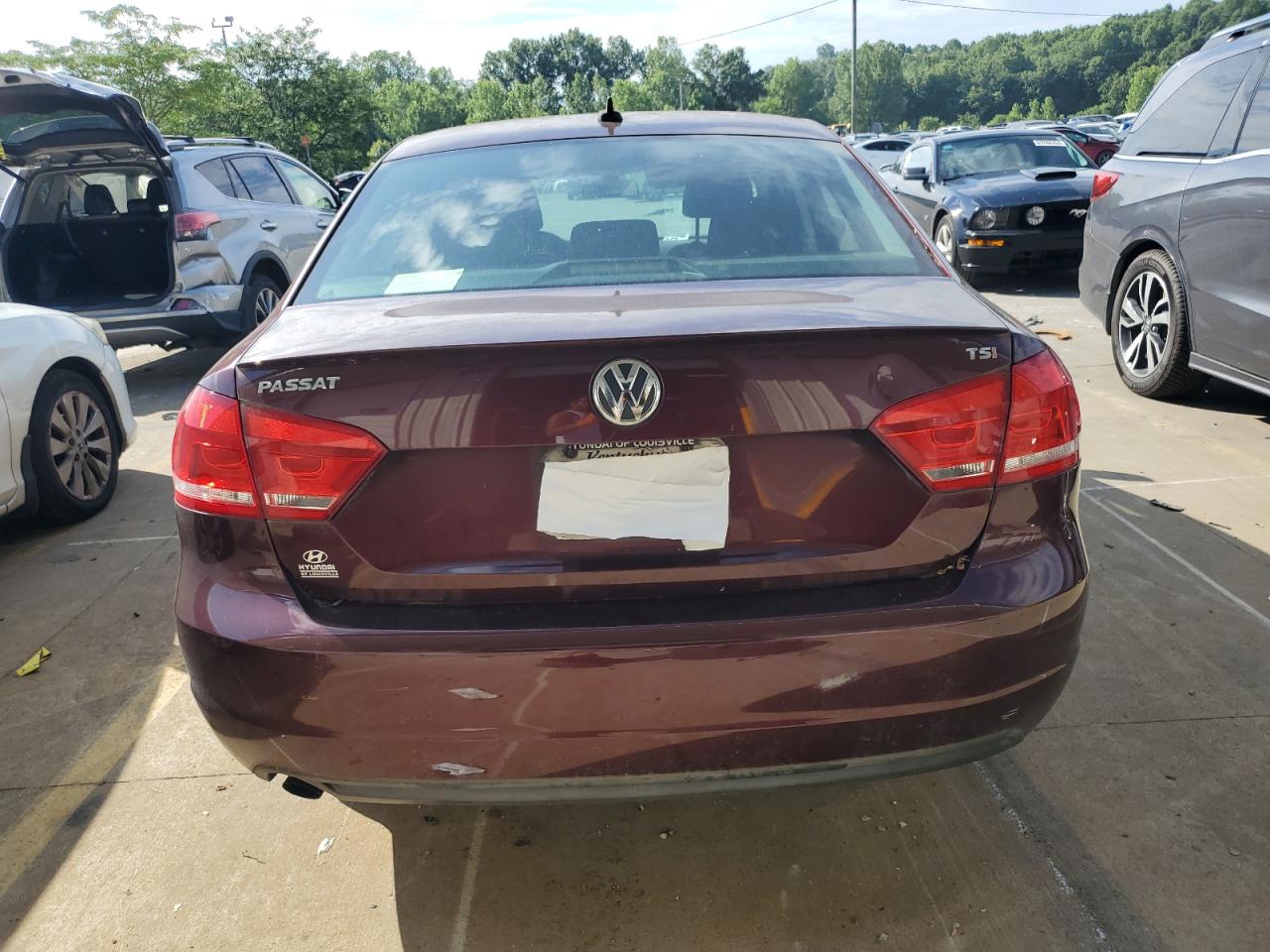 2014 Volkswagen Passat S vin: 1VWAS7A39EC037082