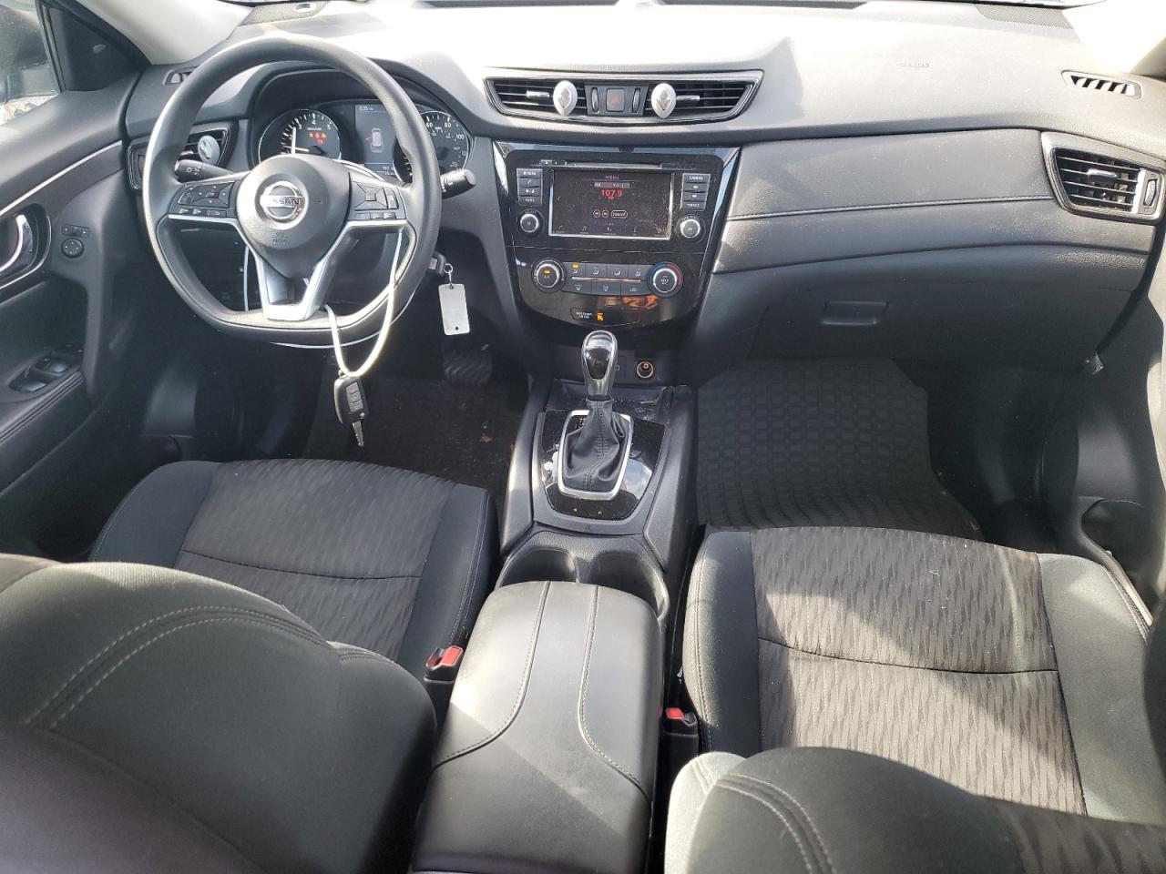 5N1AT2MV2JC717136 2018 Nissan Rogue S