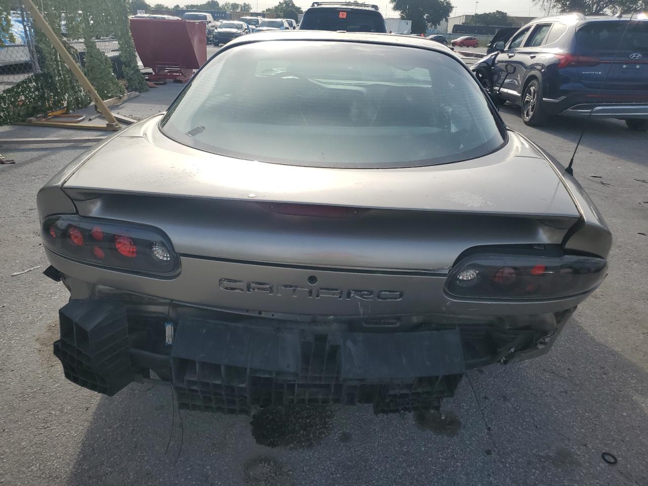 2G1FP22K112101721 2001 Chevrolet Camaro