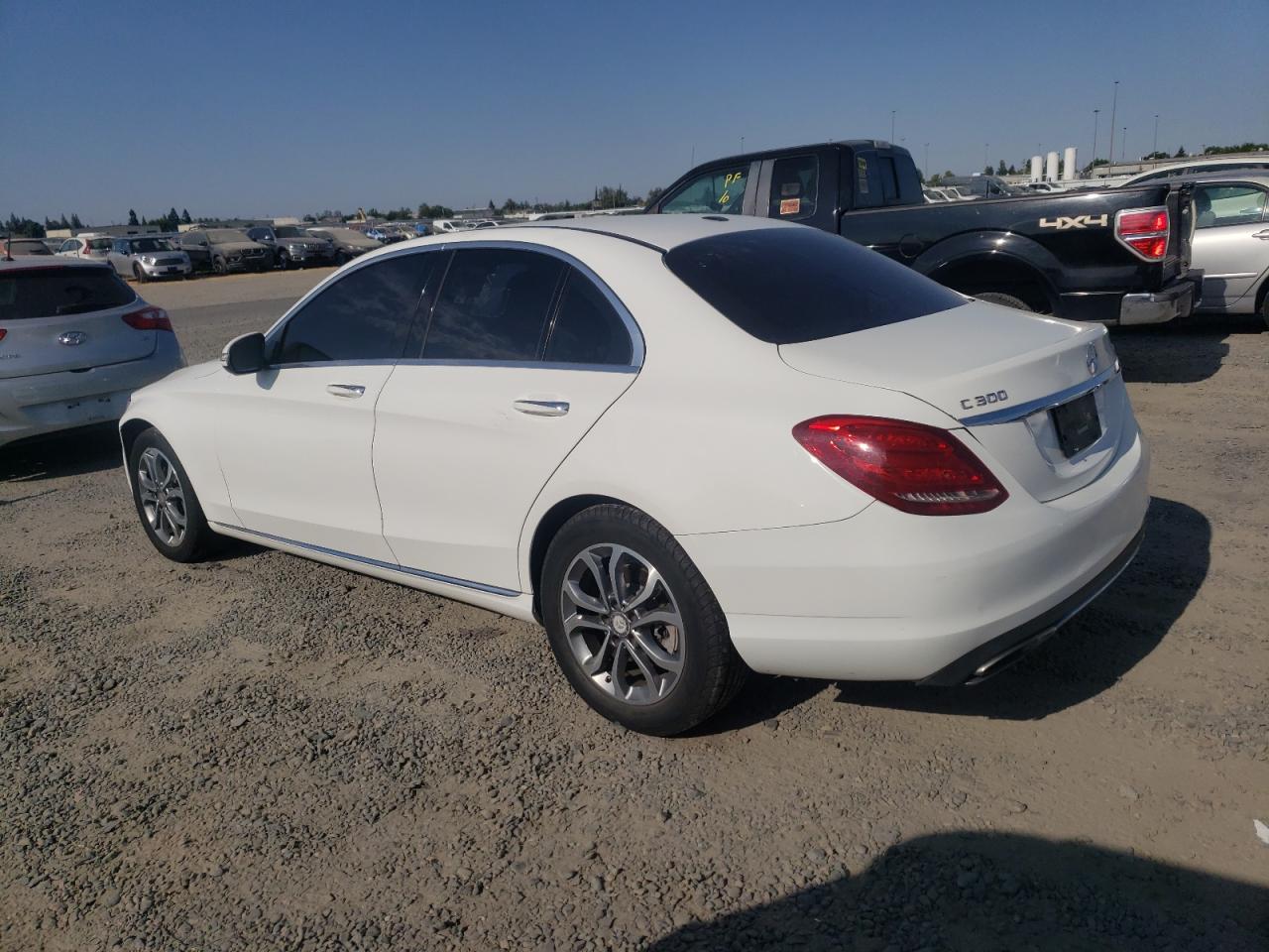 2015 Mercedes-Benz C 300 4Matic vin: 55SWF4KB0FU035046