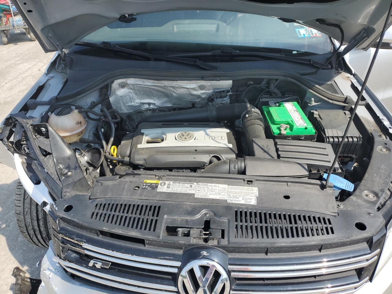 WVGBV7AX4GW094885 2016 Volkswagen Tiguan S