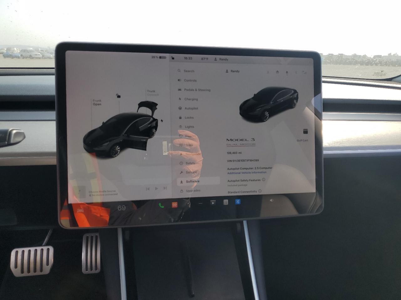 5YJ3E1EB7JF184399 2018 Tesla Model 3