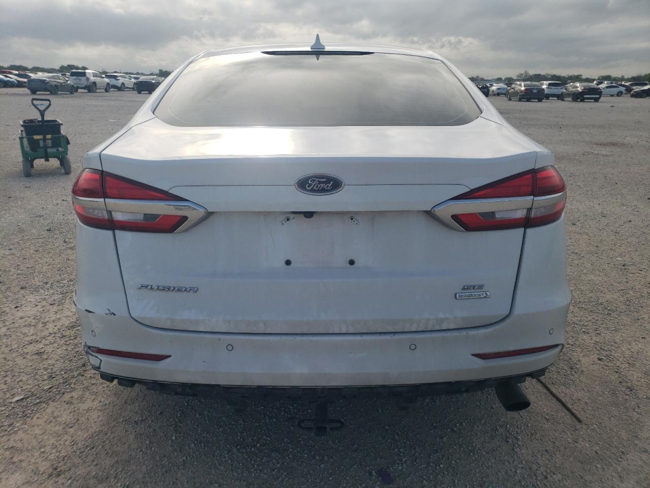 3FA6P0HDXLR223332 2020 Ford Fusion Se