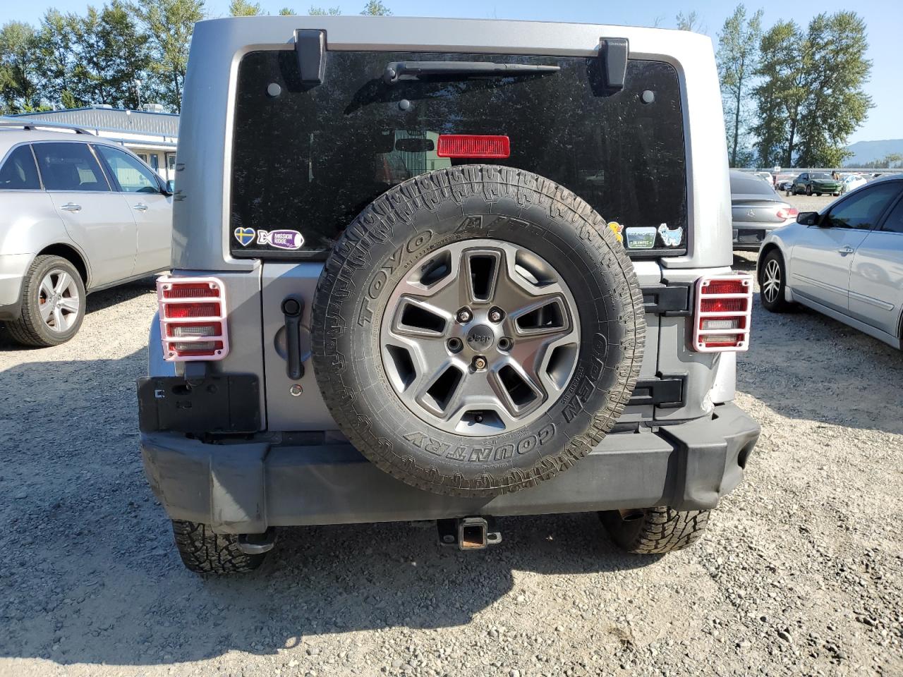 1C4HJWFG8DL608327 2013 Jeep Wrangler Unlimited Rubicon