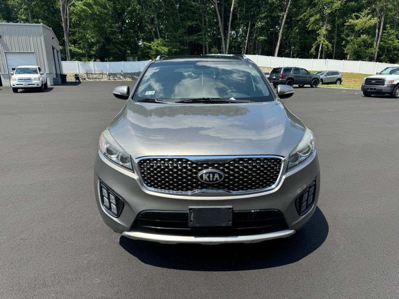 2016 Kia Sorento Sx vin: 5XYPKDA57GG088575