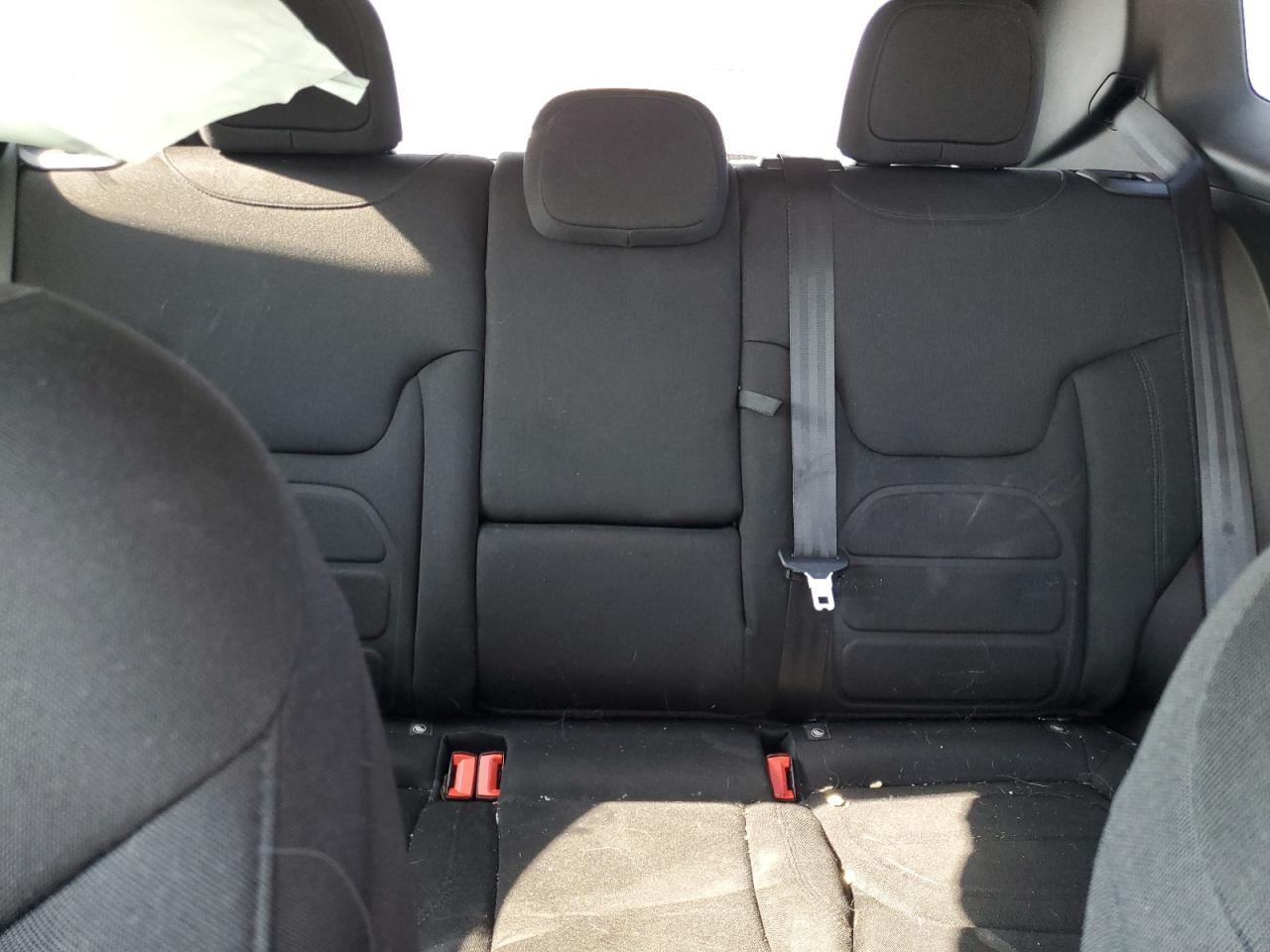 ZACNJDB16NPN72835 2022 Jeep Renegade Latitude