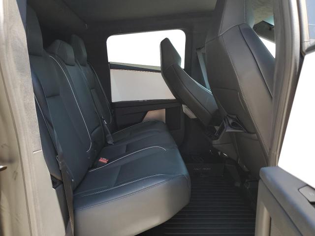 2024 TESLA CYBERTRUCK 7G2CEHED8RA002385