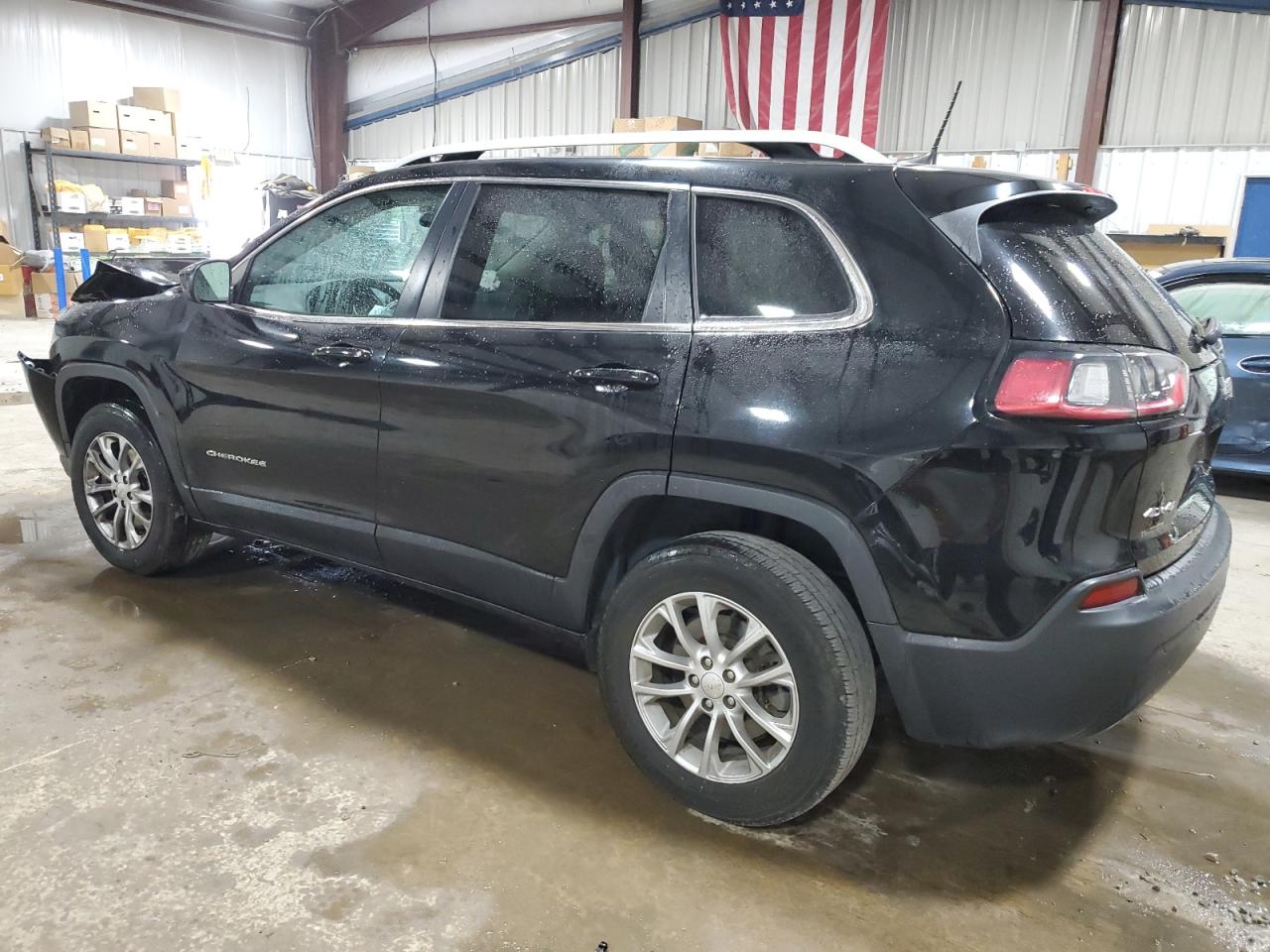 2019 Jeep Cherokee Latitude vin: 1C4PJMCB4KD125482